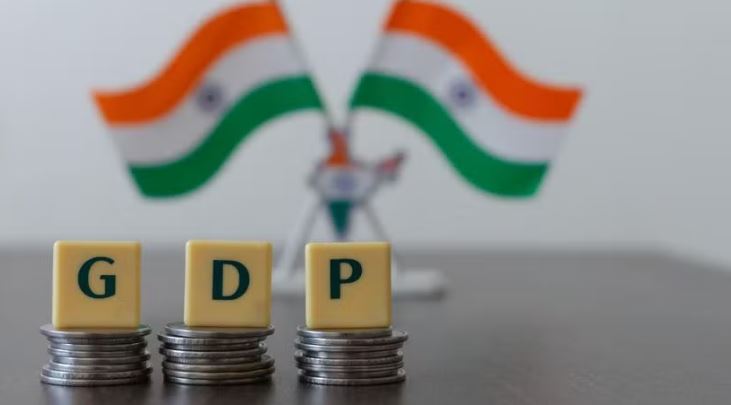 तेल कीमतों के झटके और कमजोर होती मांग से भारत की GDP ग्रोथ घटकर 6.7% रह सकती है
